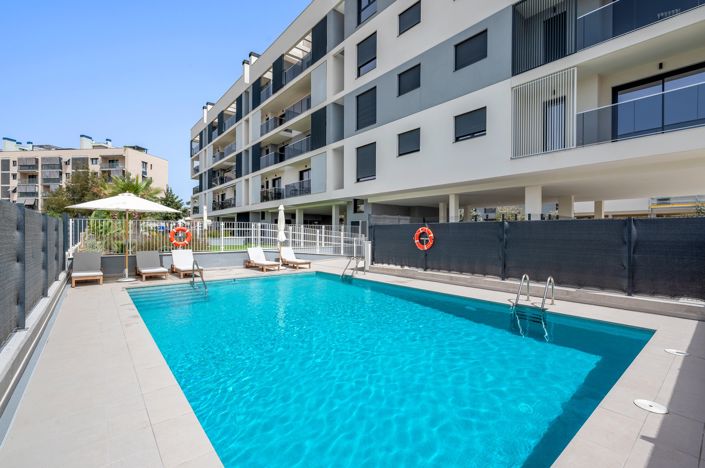 Image No.1-3 Bed Apartment for sale