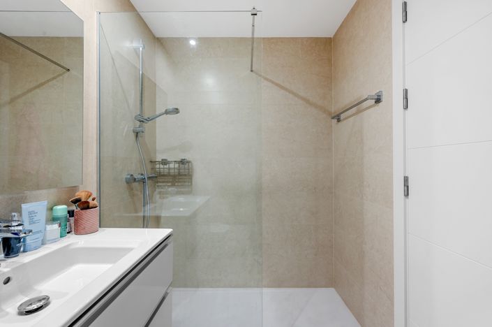 Image No.26-3 Bed Apartment for sale