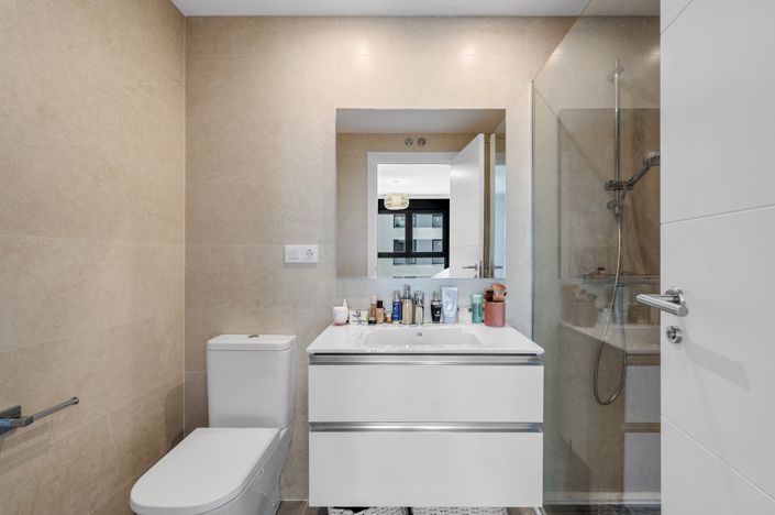 Image No.27-3 Bed Apartment for sale