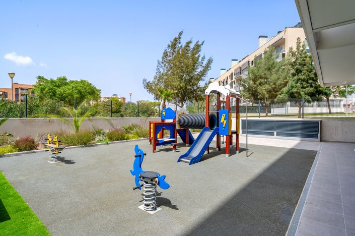 Image No.36-3 Bed Apartment for sale