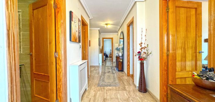 Image No.26-6 Bed Villa for sale