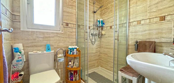 Image No.42-6 Bed Villa for sale