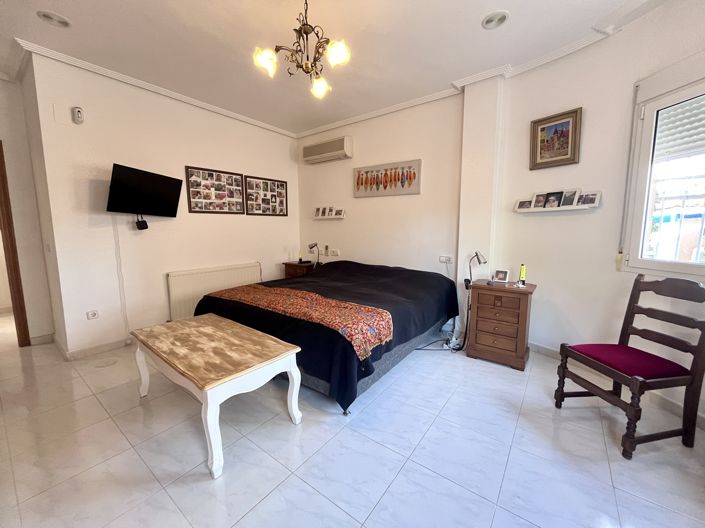 Image No.10-4 Bed Villa for sale