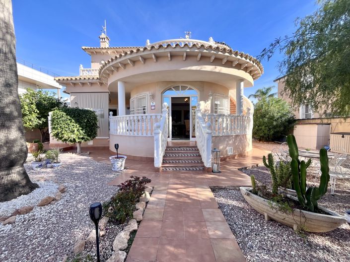 Image No.18-4 Bed Villa for sale