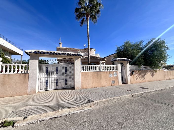 Image No.29-4 Bed Villa for sale