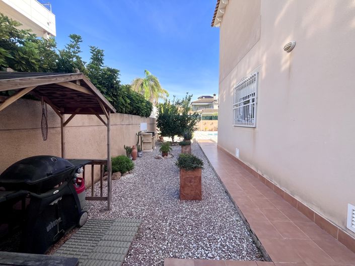 Image No.39-4 Bed Villa for sale