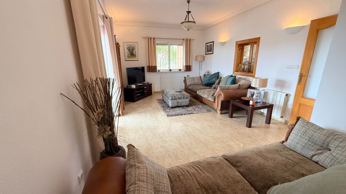 Image No.41-5 Bed Villa for sale