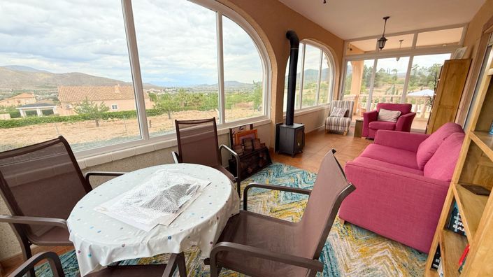 Image No.44-5 Bed Villa for sale