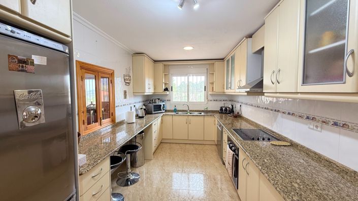 Image No.45-5 Bed Villa for sale