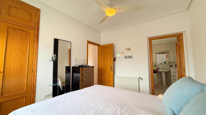 Image No.50-5 Bed Villa for sale