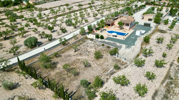 Image No.8-5 Bed Villa for sale