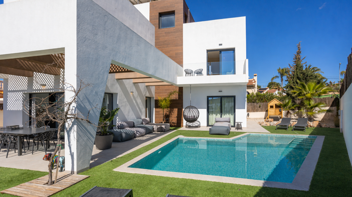 Image No.38-4 Bed Villa for sale