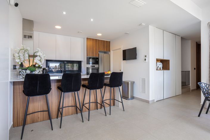 Image No.8-3 Bed Villa for sale