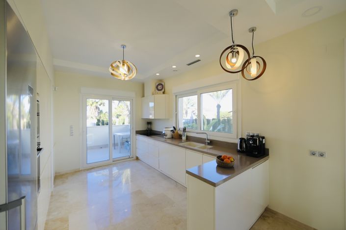 Image No.16-5 Bed Villa for sale