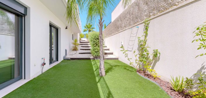 Image No.50-5 Bed Villa for sale