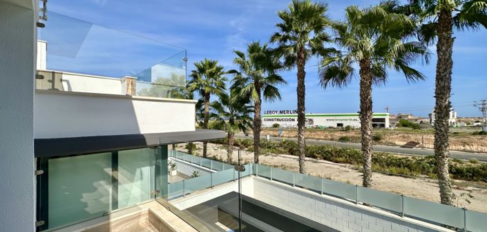 Image No.50-3 Bed Villa for sale