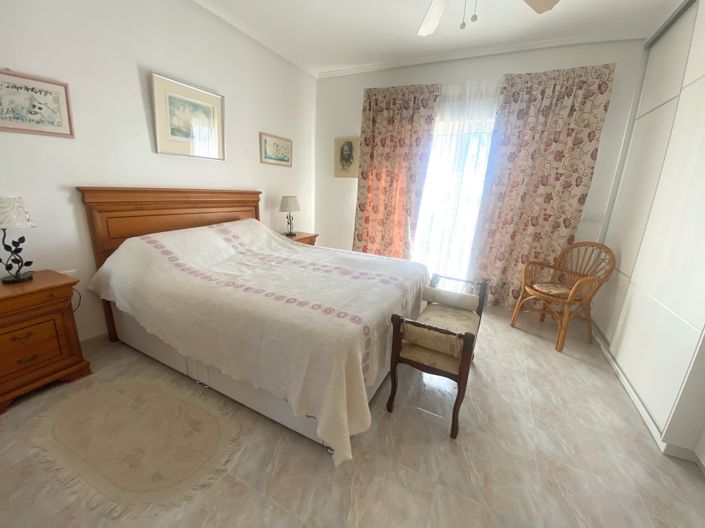 Image No.11-3 Bed Villa for sale