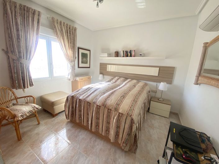 Image No.12-3 Bed Villa for sale