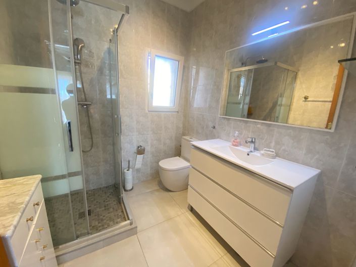 Image No.16-3 Bed Villa for sale