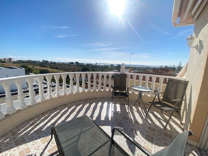 Image No.21-3 Bed Villa for sale