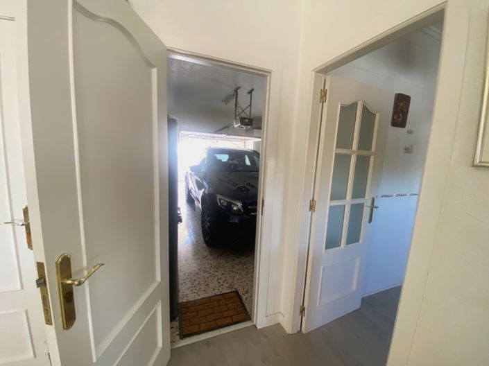 Image No.28-3 Bed Villa for sale