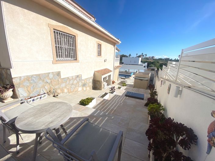 Image No.31-3 Bed Villa for sale