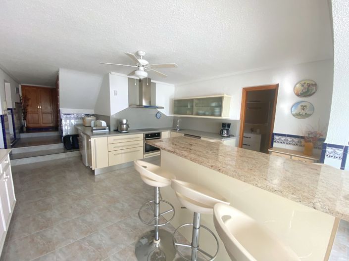 Image No.36-3 Bed Villa for sale