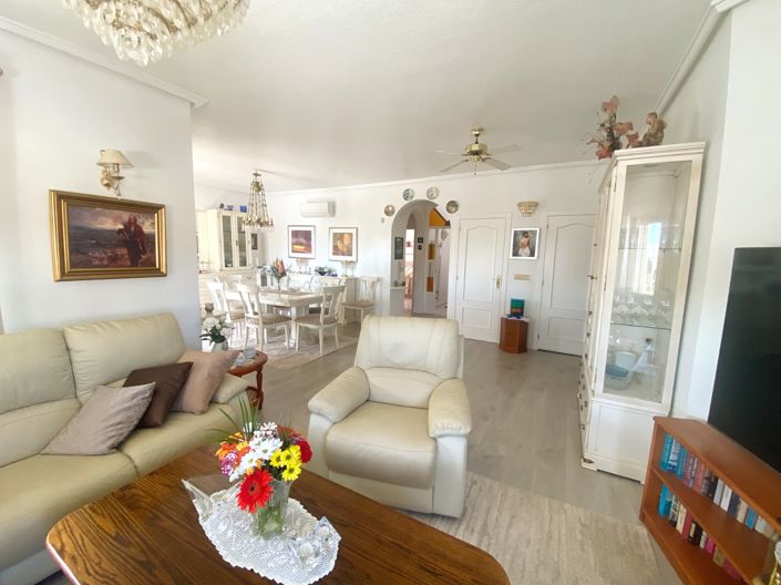 Image No.4-3 Bed Villa for sale