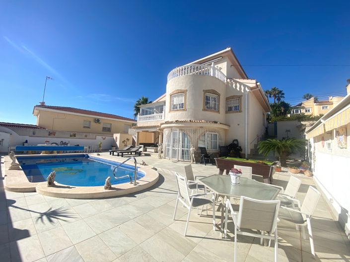 Image No.44-3 Bed Villa for sale