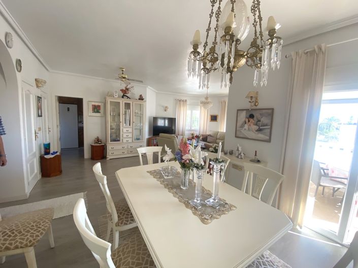 Image No.7-3 Bed Villa for sale