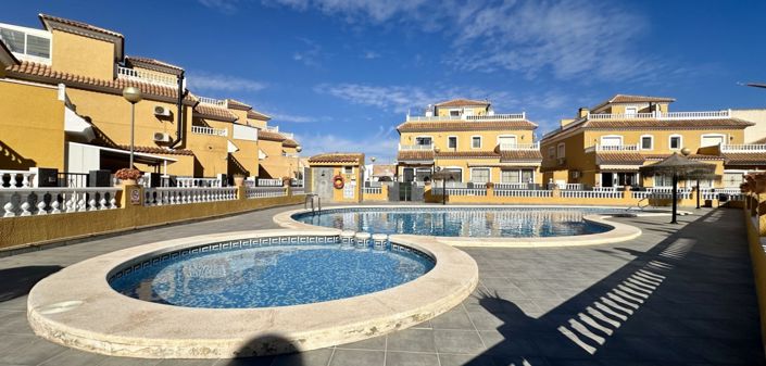 Image No.29-3 Bed Townhouse for sale