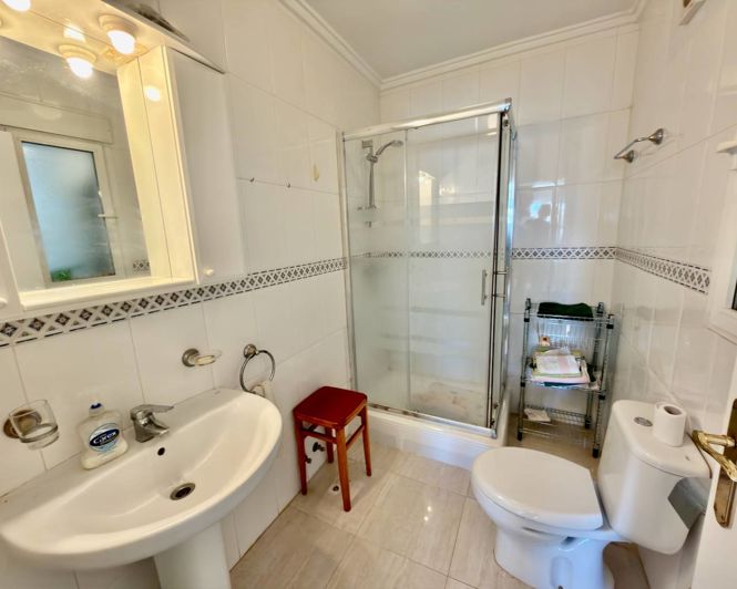 Image No.11-3 Bed Villa for sale