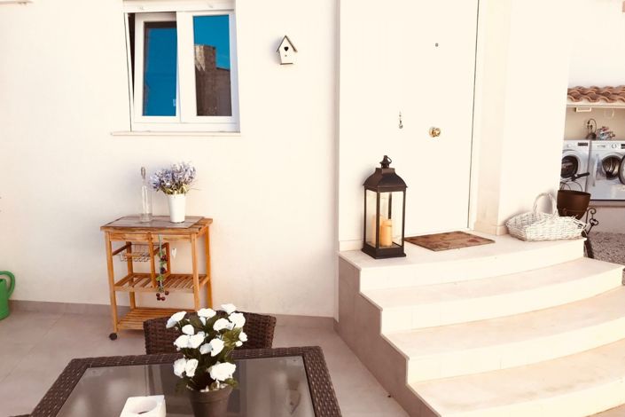 Image No.9-6 Bed Villa for sale