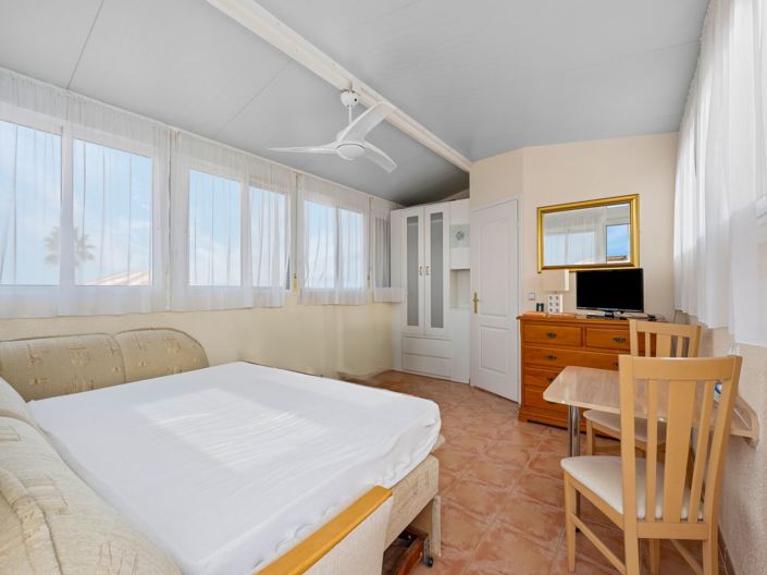 Image No.27-3 Bed Villa for sale