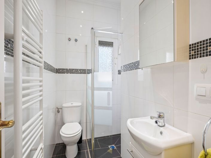 Image No.30-3 Bed Villa for sale