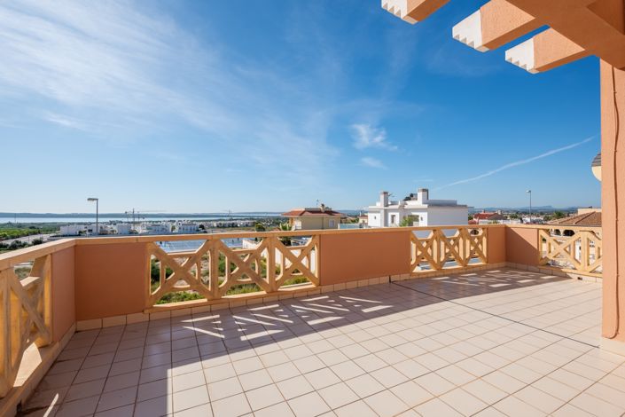 Image No.26-4 Bed Villa for sale