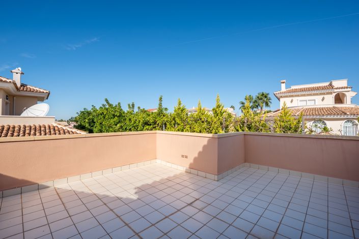 Image No.29-4 Bed Villa for sale