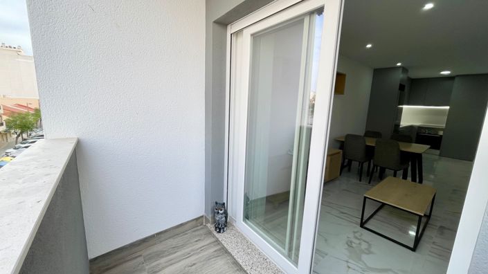 Image No.12-2 Bed Apartment for sale