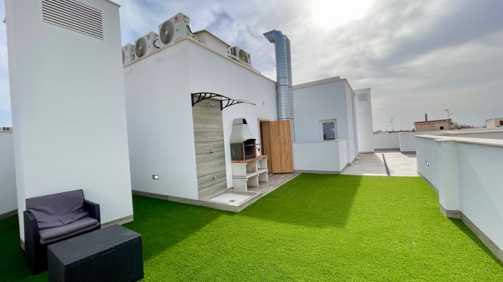 Image No.15-2 Bed Apartment for sale