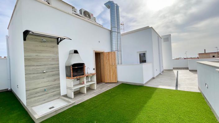 Image No.16-2 Bed Apartment for sale