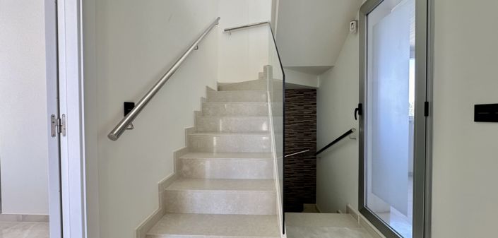 Image No.47-3 Bed Villa for sale