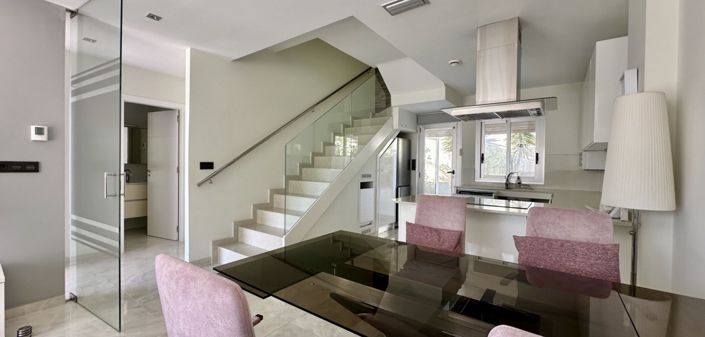 Image No.9-3 Bed Villa for sale