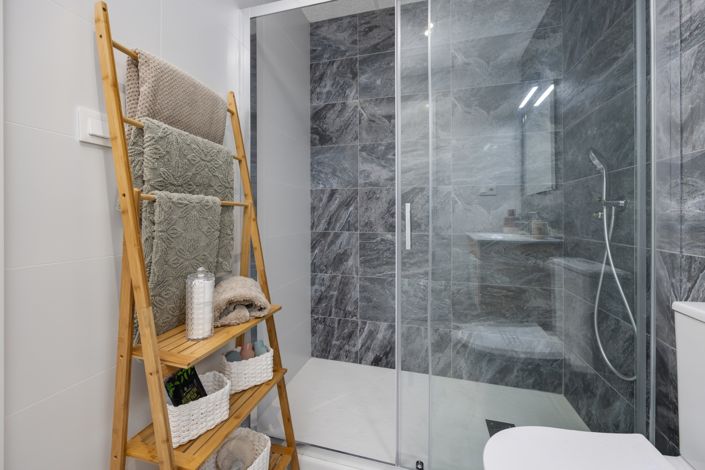 Image No.15-2 Bed Apartment for sale