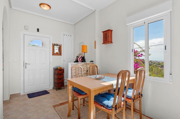 Image No.19-2 Bed Townhouse for sale