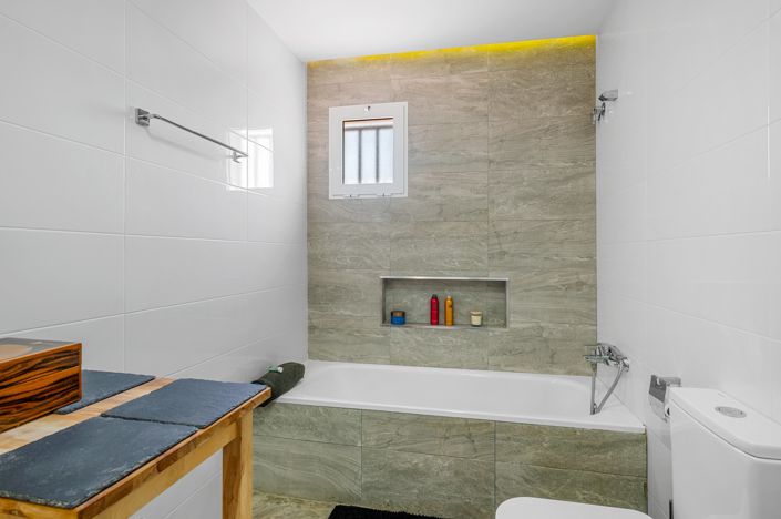 Image No.29-5 Bed Country Property for sale