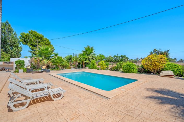 Image No.39-5 Bed Country Property for sale