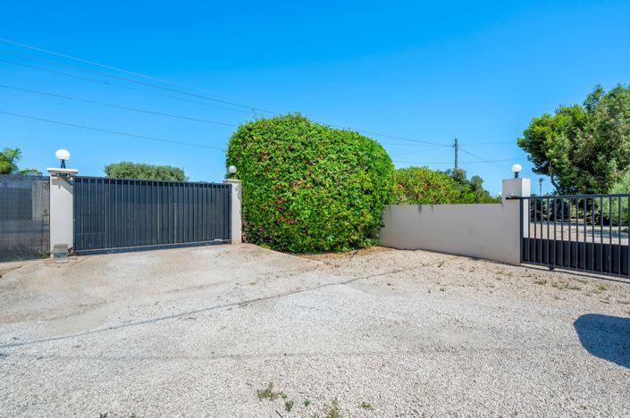 Image No.46-5 Bed Country Property for sale