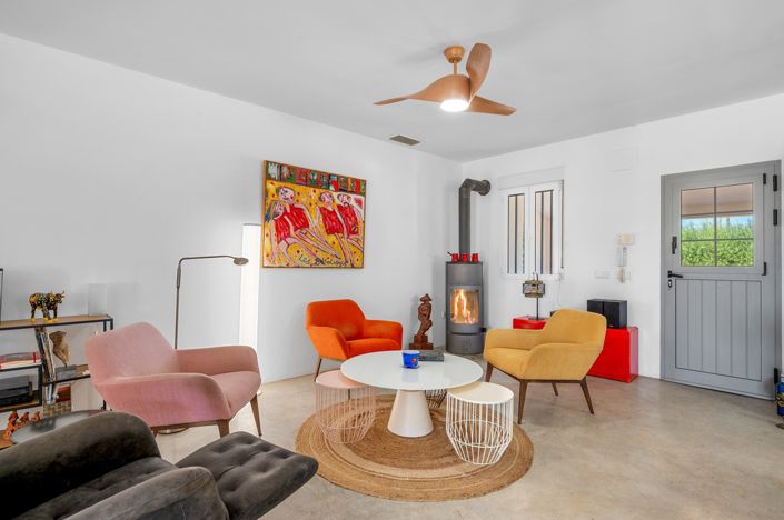 Image No.8-5 Bed Country Property for sale