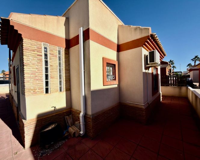 Image No.18-Villa de 2 chambres à vendre à Guardamar del Segura