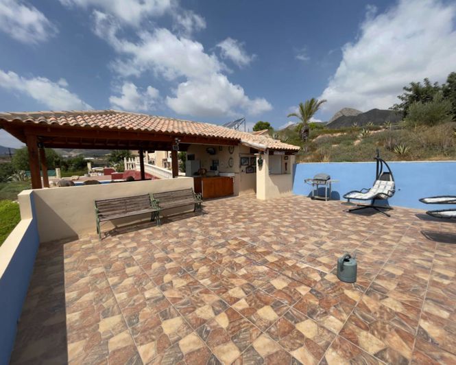 Image No.21-4 Bed Country Property for sale